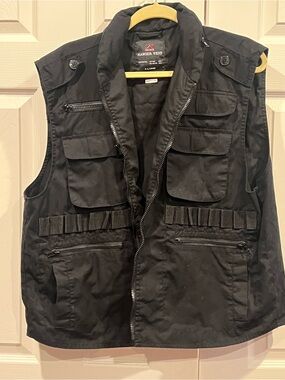 Rothco brand Men's Black Utility Ranger Vest